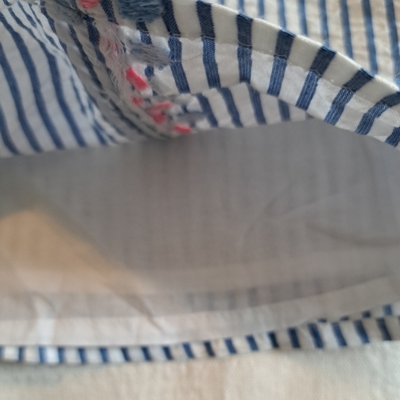 Vineyard Vines girls size 12 seersucker blue & white stripe dress, NWT - Picture 4 of 7